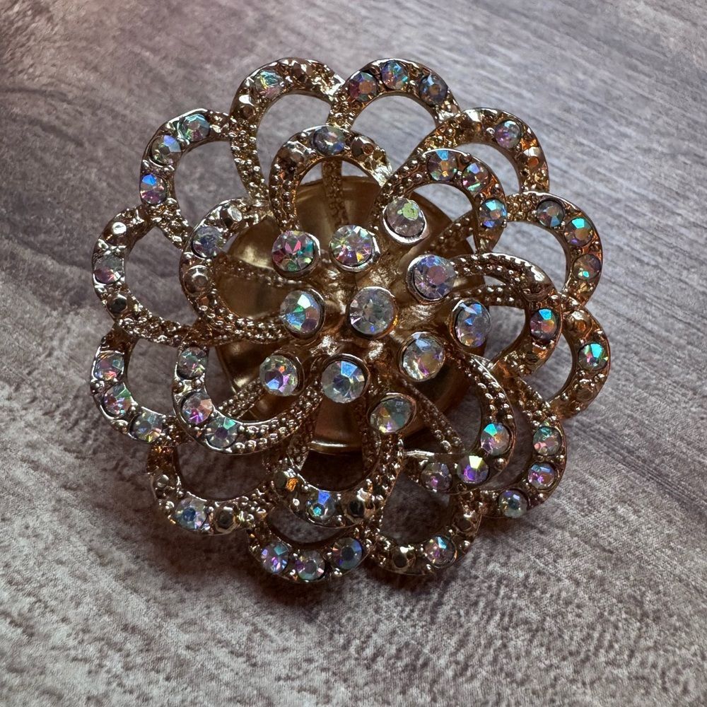 Vintage Floral Iridescent Rhinestone Rainbow Brooch Pin Gold Tone Round Reef